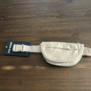 Steve Madden belt bag NEW !
